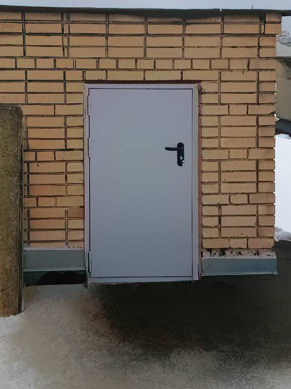 Дверь для кровельного выхода (ул. Садовая-Кудринская) Дверь для кровельного выхода (ул. Садовая-Кудринская)