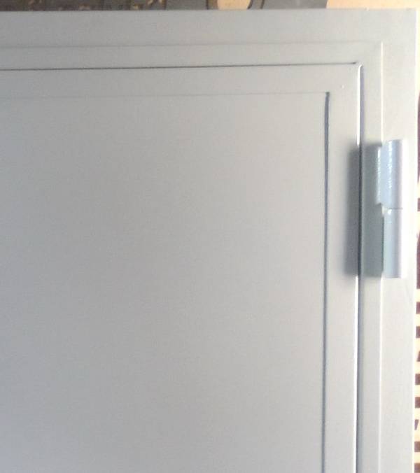 Петля на люке Петля на люке