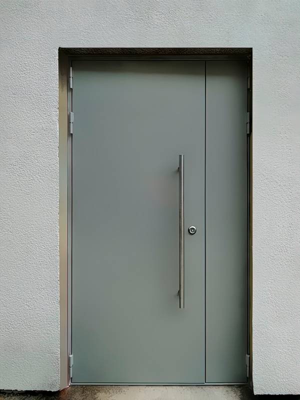 Полуторная техническая дверь (ул. Пресненский вал, 36, офисы)